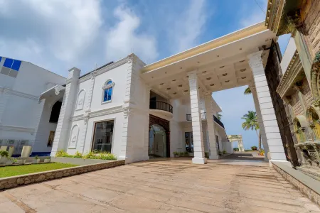 Seagate Hotel Отели рядом с достопримечательностью «Sri Kannangararamaya»