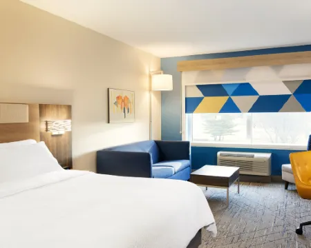Holiday Inn Express & Suites Port Washington by IHG Hotels in Ozaukee County