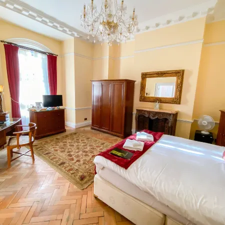 St Giles House Hotel