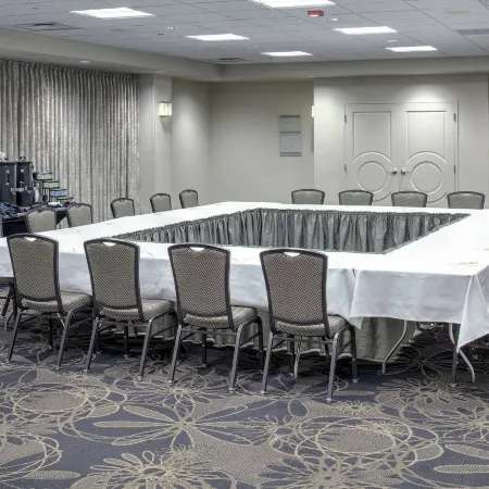 DoubleTree by Hilton Madison Downtown