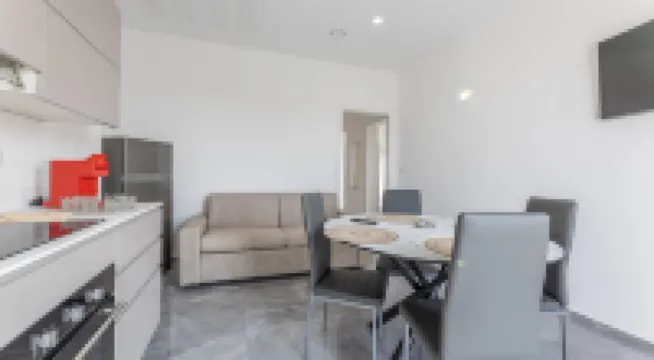 ソーレ アパートメント 4 イン トッレ サン ジョヴァンニ