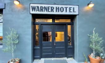 Warner Hotel