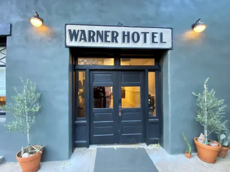 Warner Hotel