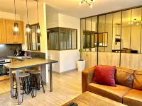 Peaceful haven with garden and parking in Chantilly Các khách sạn ở Gouvieux