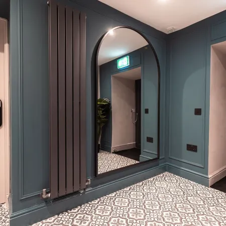 Luxury Georgian Aparthotel by Hauss Ayr - 5Mins to Beach, Town Centre!