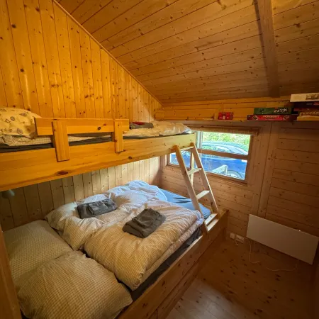 Cozy and family-friendly mountain cabin Отели в г. Восс