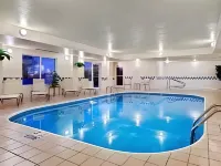 Comfort Inn & Suites Hotels in Bartlett