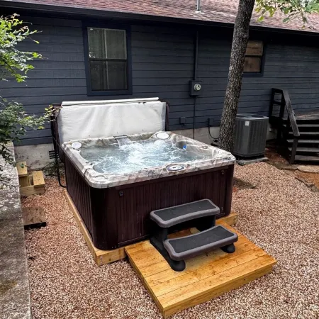 Where the Magic Cabins - Near Turner Falls!