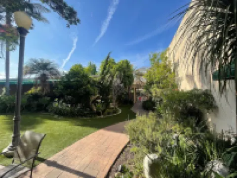 โรงแรม พาซิฟิค การ์เดน โรงแรมในกาดินา