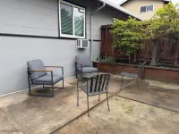 Charming 2-bedroom house in Downtown Walnut Creek with WiFi and AC
