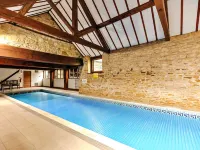 The Onibury Hotel a 