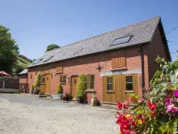 Woodpecker Cottage