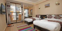 Hotel Sublime Pokhara - Sala Familiar De Lujo Con Balcón
