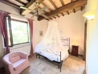 Detached Villa - Sleeps 10 - Pool - Pergola - Playground for Children - Wifi