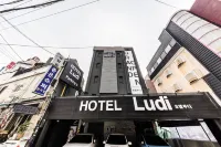 Shinchon Hotel Ludi Hotels near Sinchon