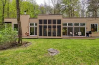 Woodland Zen by Avantstay Modern Design + Patio