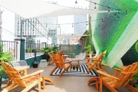 SoBro Guest House by Black Swan