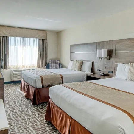 Evergreen Inn & Suites Hotels in Monroe