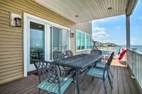 Waterfront Sanctuary w/ Panoramic Bay Views! - parking