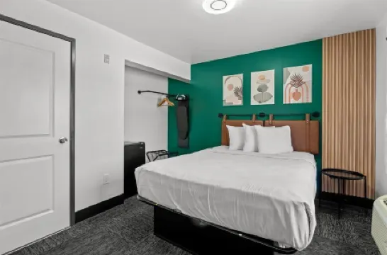 Le Bon Hotel Hollywood Отели рядом с достопримечательностью «Парамаунт пикчерс студио торс»