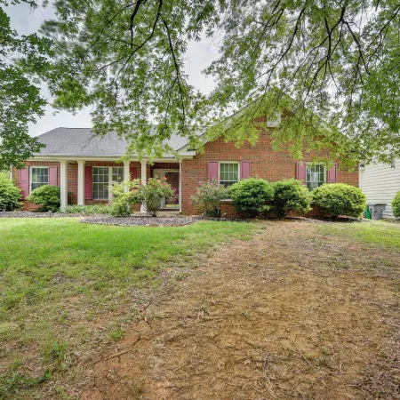 Charlotte Vacation Rental Near Motor Speedway! Отели рядом с достопримечательностью «Торговый центр Concord Mills»