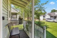 Cozy Cottage / 15 Minutes from LSU / Quiet Neighborhood