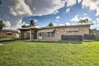 Pets Welcome Cozy Home with Pool in Margate!