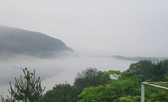 Chungju Riverside Day Pension