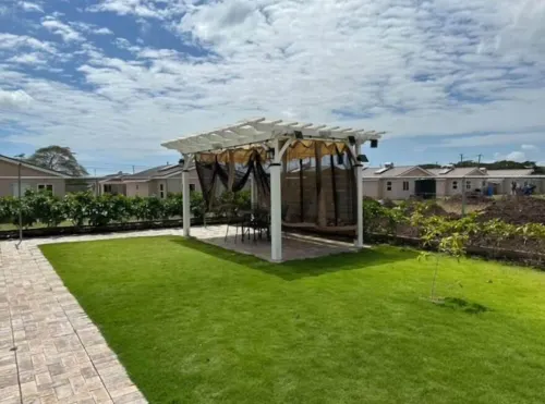 Cozy Relaxing Home in Old Harbour Hotels in Sandy Bay