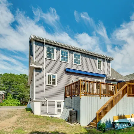 Downtown Ogunquit Home 1 Mi to Beach!