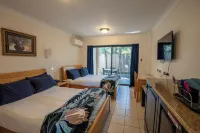 Novena Palms Motel Hotels in Nundah