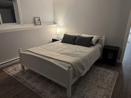 Relaxing Lake Haven | Peaceful Отели рядом с достопримечательностью «Reed's Point Lighthouse»