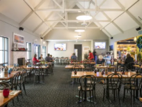 Nightcap at the Ship Inn Hotels in Busselton