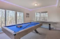 Huge 5Br Cabin Retreat with Game Room & Nature Views