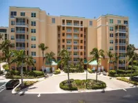 Beautiful 2 bedroom Condo in Harbor Towers @ Burnt Store Marina