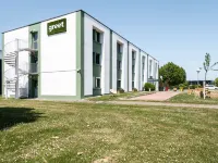 ทักทาย ชาร์ตร์ เอสต์ โรงแรมในชาทร์