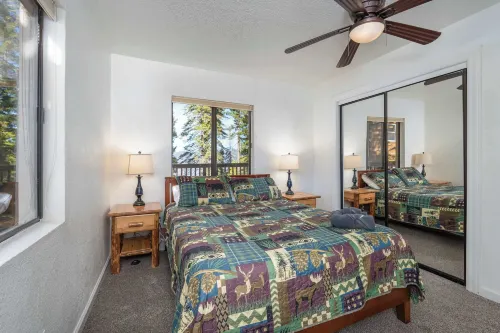 Yosemite Aviary and Quail Within Yosemite - 2 Separate Units, Up To 14 Guests!