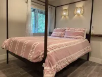 Charming 4-bedroom house with AC and WiFi in awesome Crestline