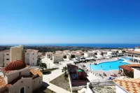 Club St. George Hotel a Tsada