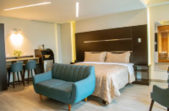 베로나 호텔 & 바뇨스 투르코스