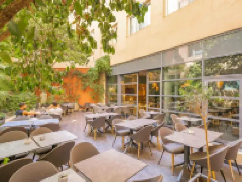 戛納中心諾富特全套房飯店