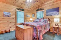 Charming Austin Cabin on 96 Acres of Land! - Wifi