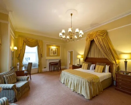 The Royal & Fortescue Hotel Hotels in North Devon District