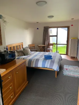 90 Mile Paradise Ahipara - Pet friendly