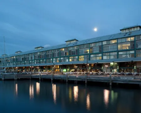 奧華酒店 - 烏魯姆魯 伍爾盧莫盧酒店