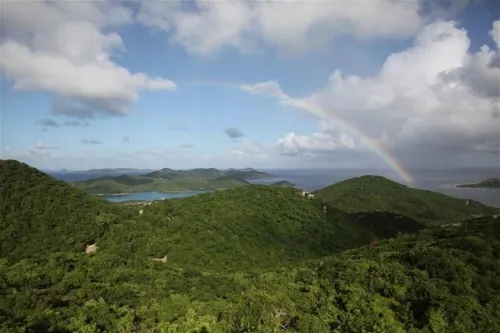 Breathtaking Panoramic Views of the British Virgin Islands from hot tub & pool!