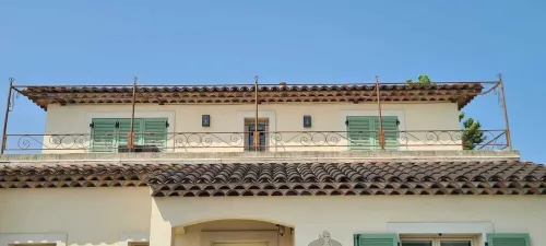 APARTMENT FAYENCE T2 AU PIED DE FAYENCE Hotels in Fayence