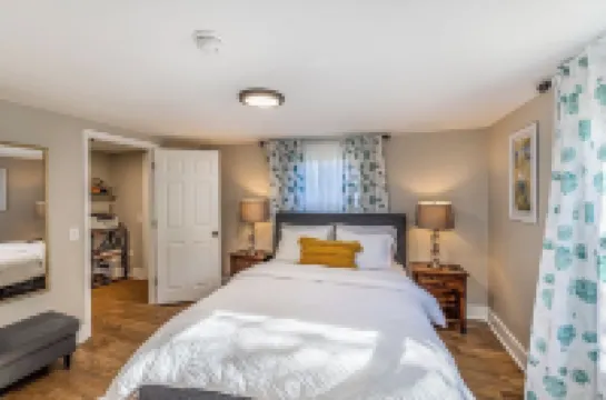 Cozy Greenville Cottage - 7 Min to Downtown & Augusta St