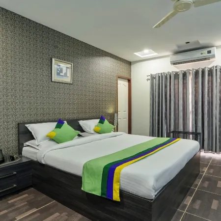 Treebo Midvalley Residence