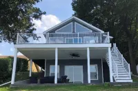 Beautiful Keuka Lake Home close to Penn Yan Hotels in Yates County